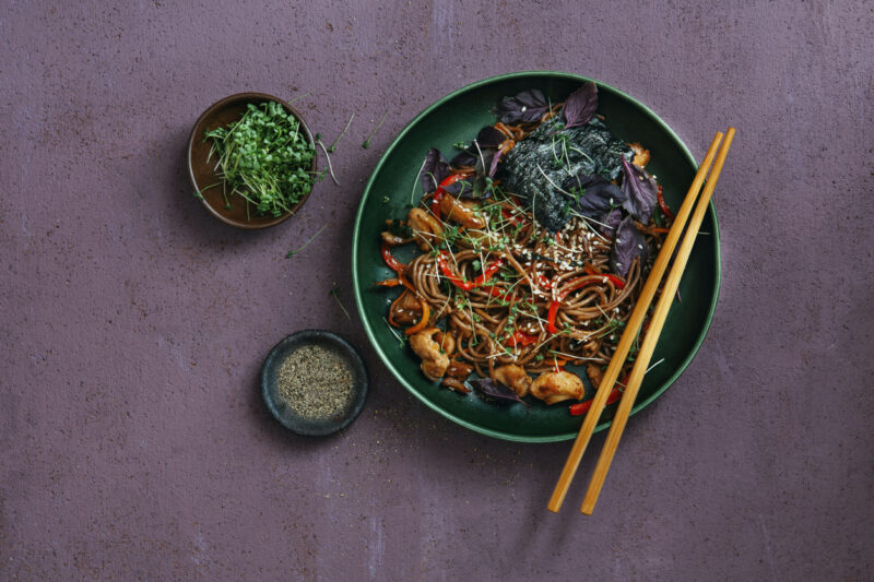 noodles with chicken and vegetables, noodles, Lunch Inspired by Farmers Market Flavors, noodles, recipe, recipes, asianfood, healthy, food, healthydood, panasian, panasian food, nude, nude magazine, lifestyle magazine,